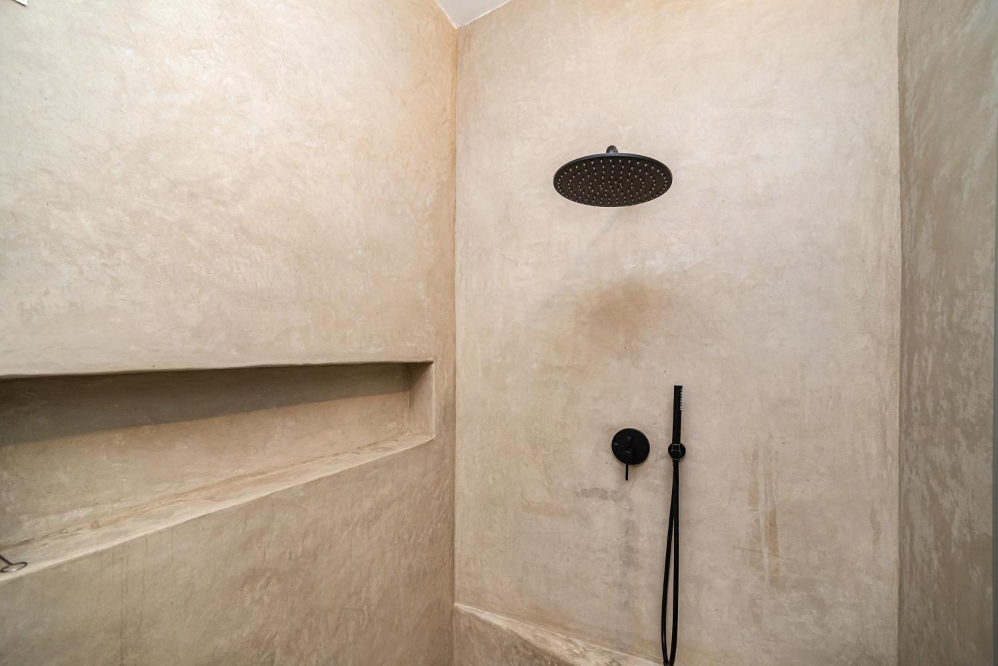 Lejlighed Luxurious 3bed Very Spacious In The Area Prag